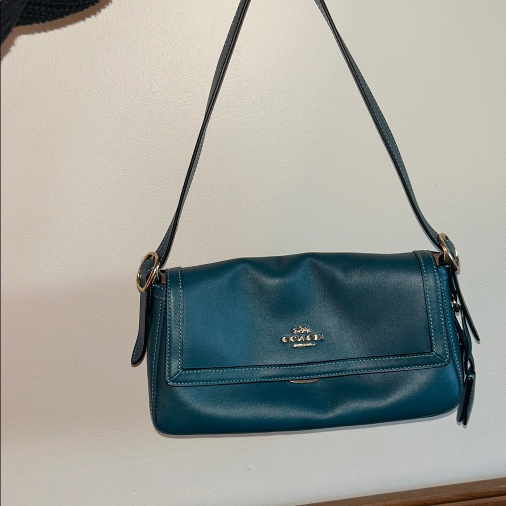 Coach Etta Small Flap Shoulder Bag, NWT! Two straps for shoulder and crossbody! - Picture 4 of 16